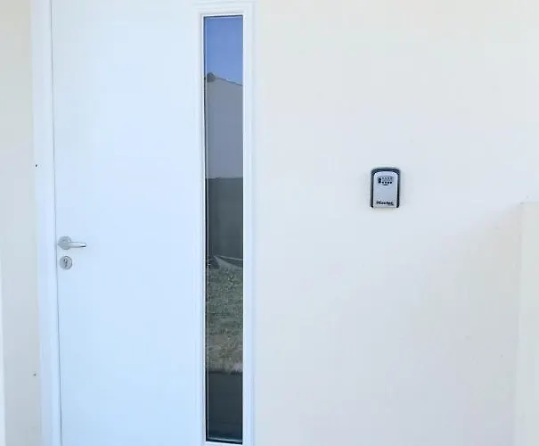 Au Coeur Du Medoc, La P'tite Maison De Charlotte Cissac-Médoc